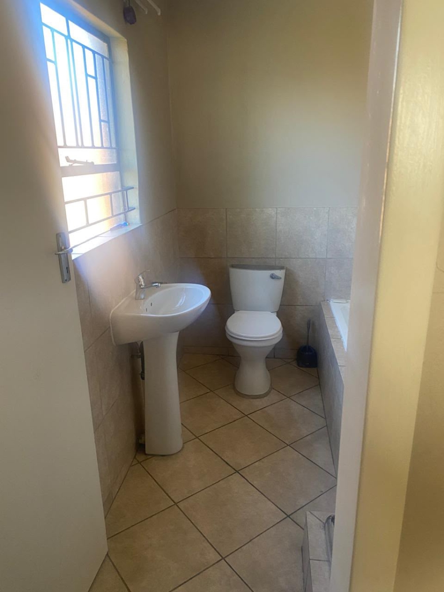 3 Bedroom Property for Sale in Grasslands Free State